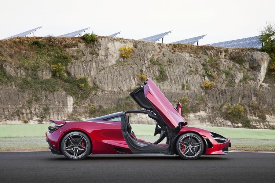  McLaren 720S Coupe 2017 года  (NA) (фото 5 из 31)